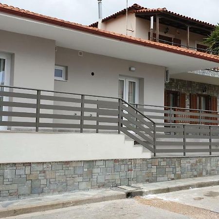Chriselia Apartment Nea Roda Ngoại thất bức ảnh