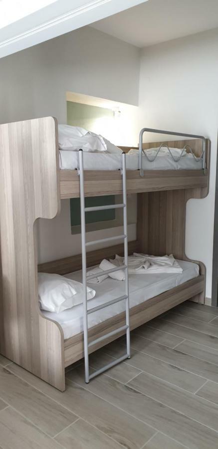 Chriselia Apartment Nea Roda Ngoại thất bức ảnh