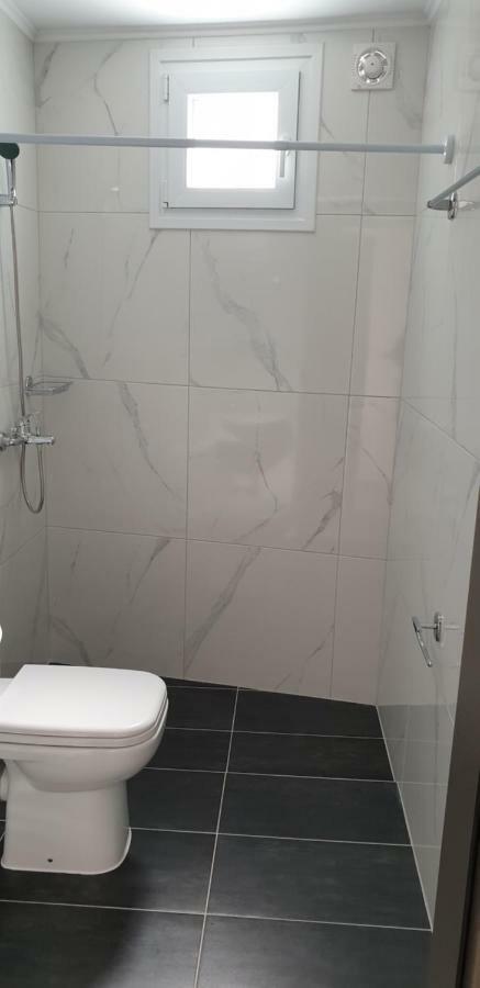 Chriselia Apartment Nea Roda Ngoại thất bức ảnh