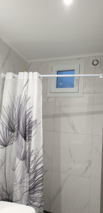 Chriselia Apartment Nea Roda Ngoại thất bức ảnh