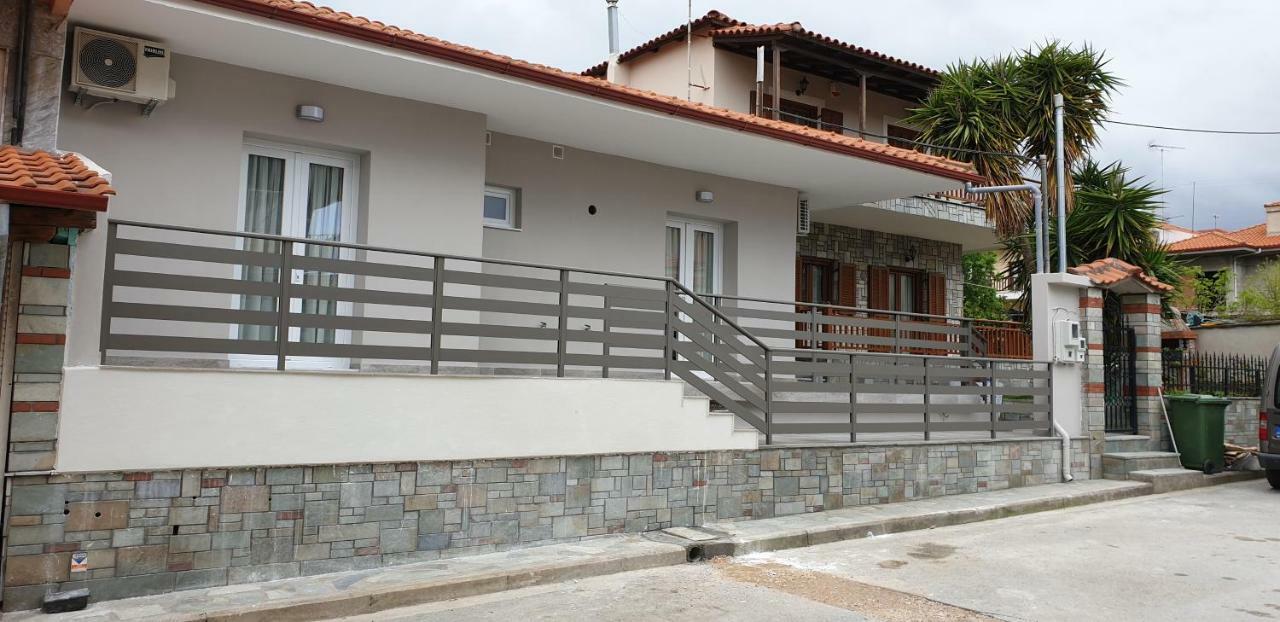 Chriselia Apartment Nea Roda Ngoại thất bức ảnh
